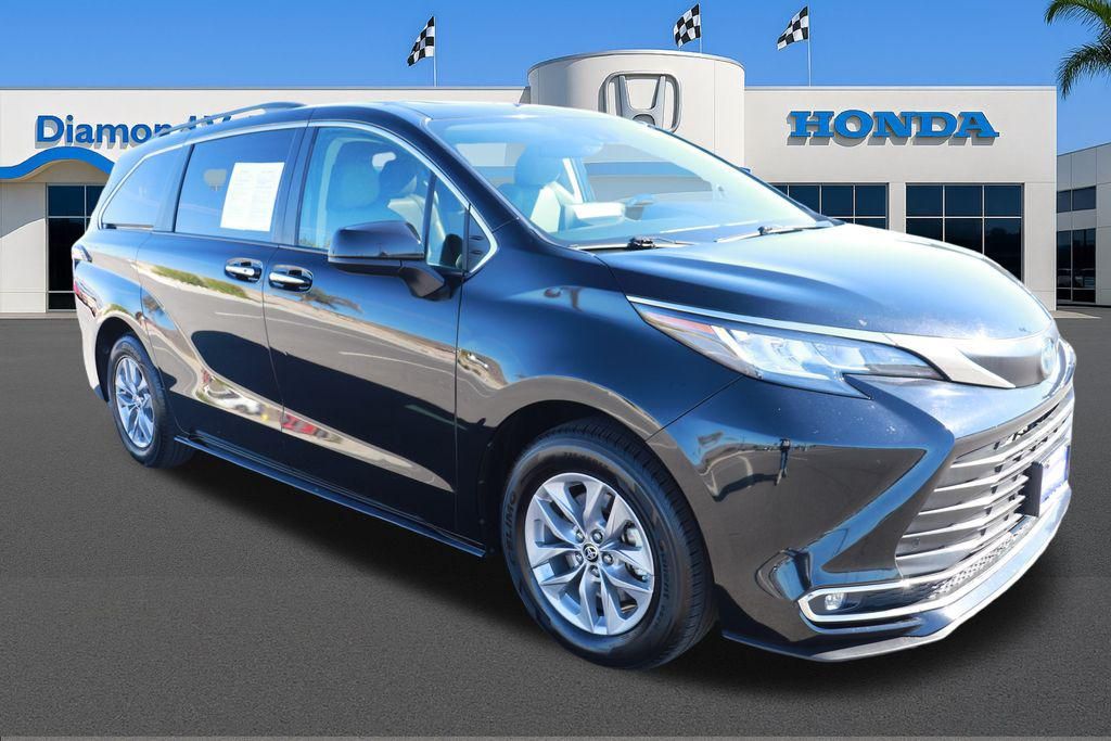 2023 Toyota Sienna