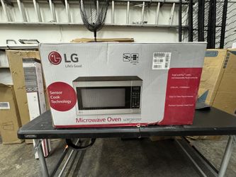 LG Counter Top 2.0 CF Microwave New In Box