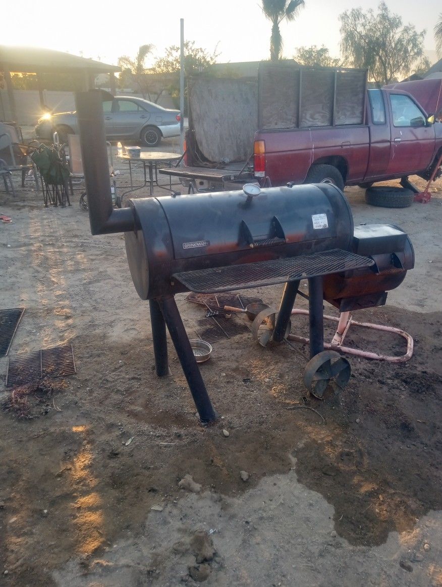Se Vende Asador De Carvon