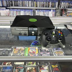 Xbox original Complete $170 Gamehogs 11am-7pm