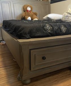 Selling My Cali King Size Mattress With Frame $1500