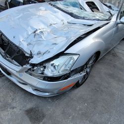 2008 Mercedes Benz S550 RWD Parts Out 