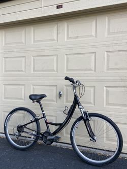 Small Specialized Globe Carmel – 21-Speed – Step-Thru Comfort Hybrid Bike Women’s Bicycle
