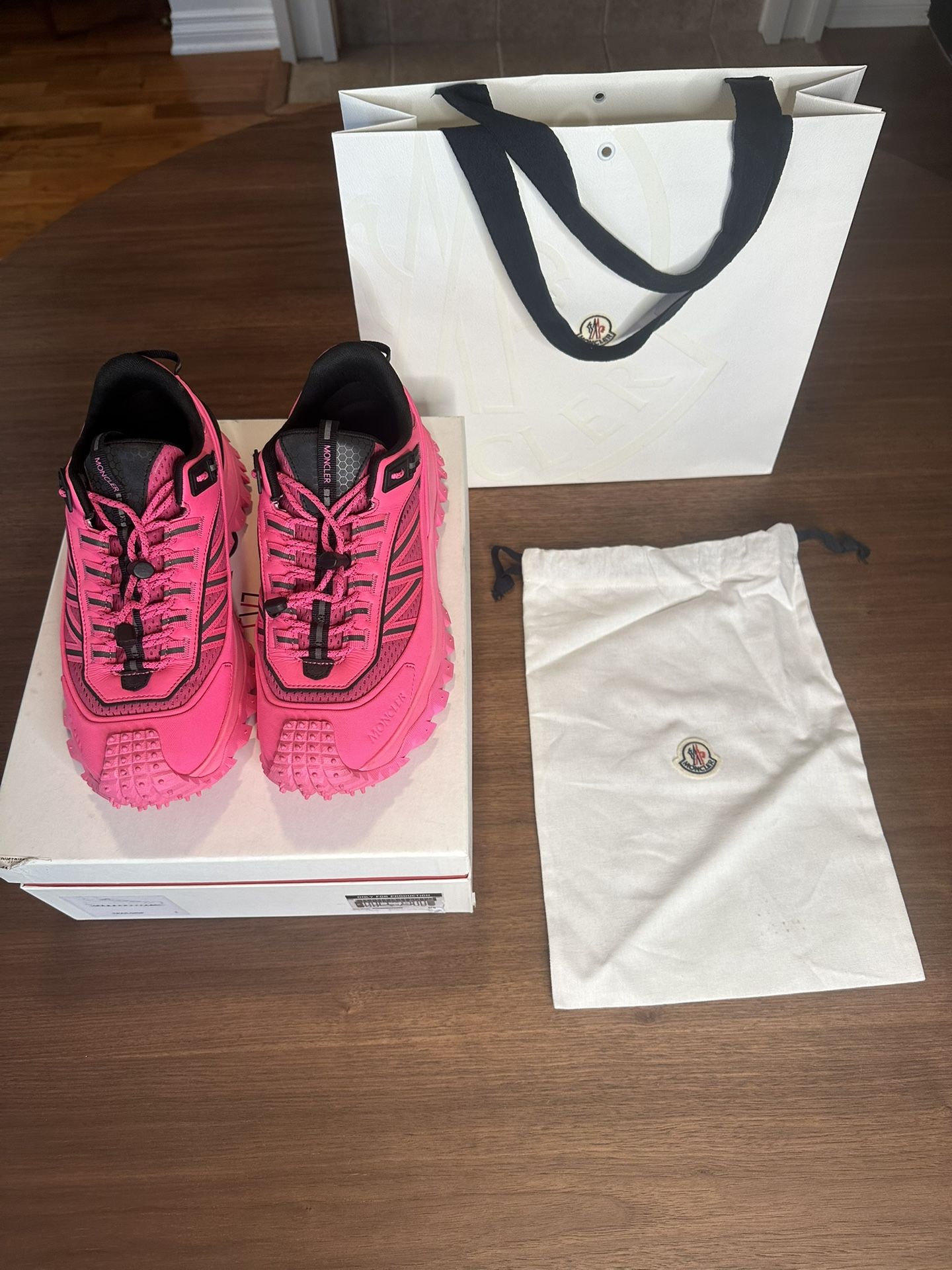 Moncler Trailgrip GTX Sneakers, sz 7 Men’s