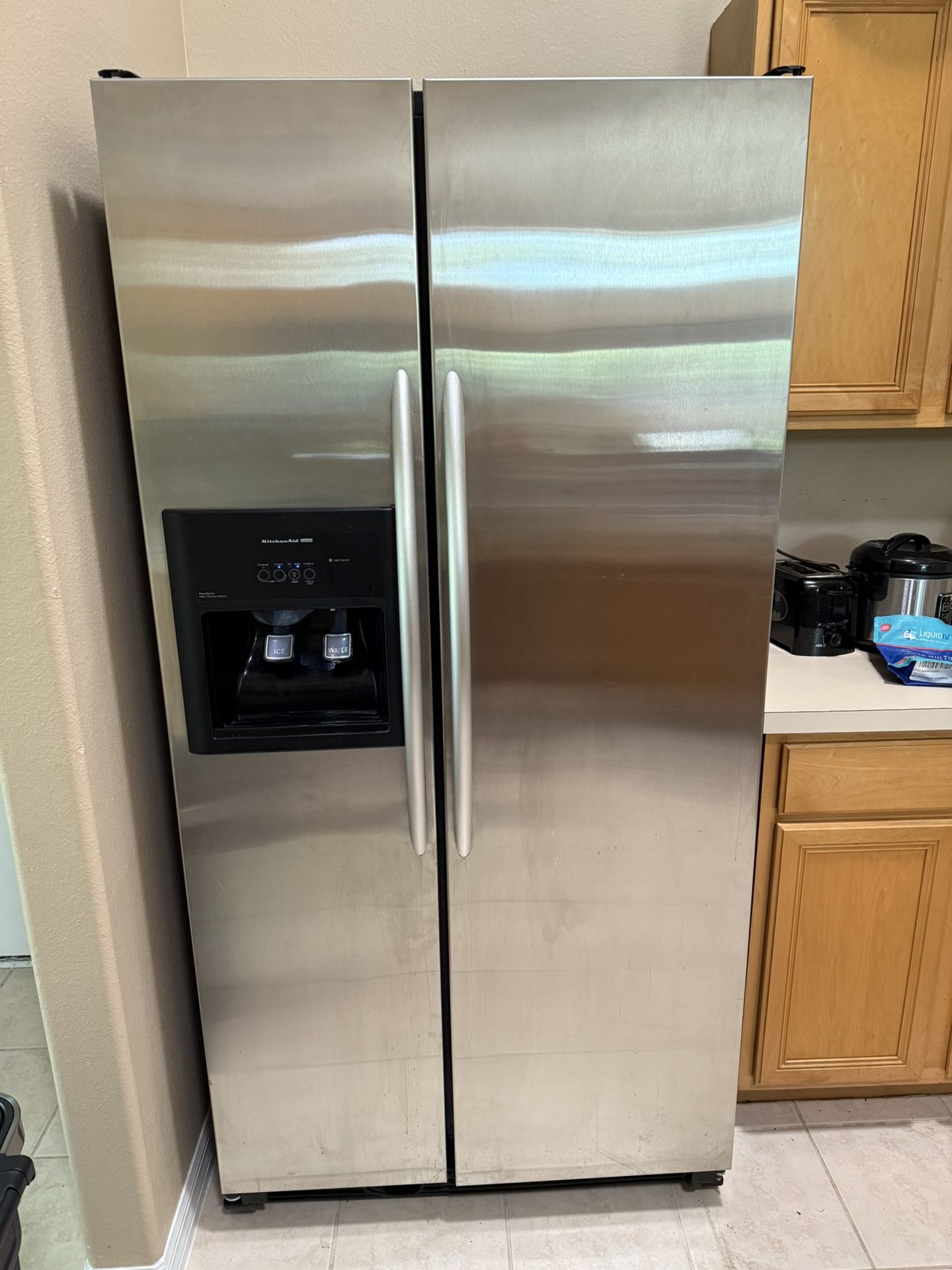 Stainless Steel KitchenAid Refrigerator – Excellent Condition!