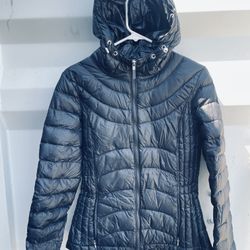 Women’s Andrew Marc Packable Lightweight Premium Down Jacket
