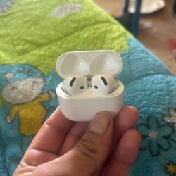Air Pods 4 125OBO