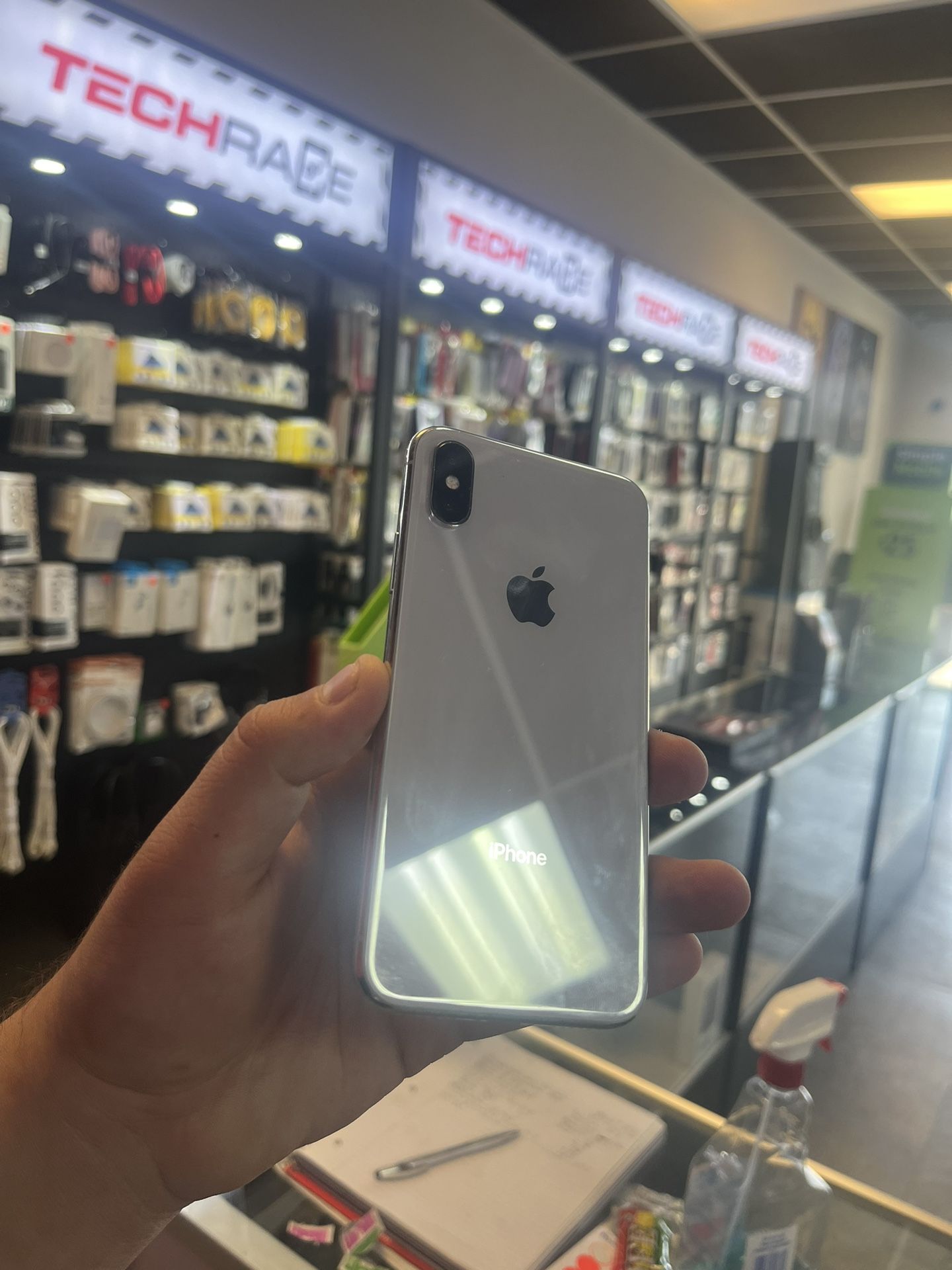 iPhone X
