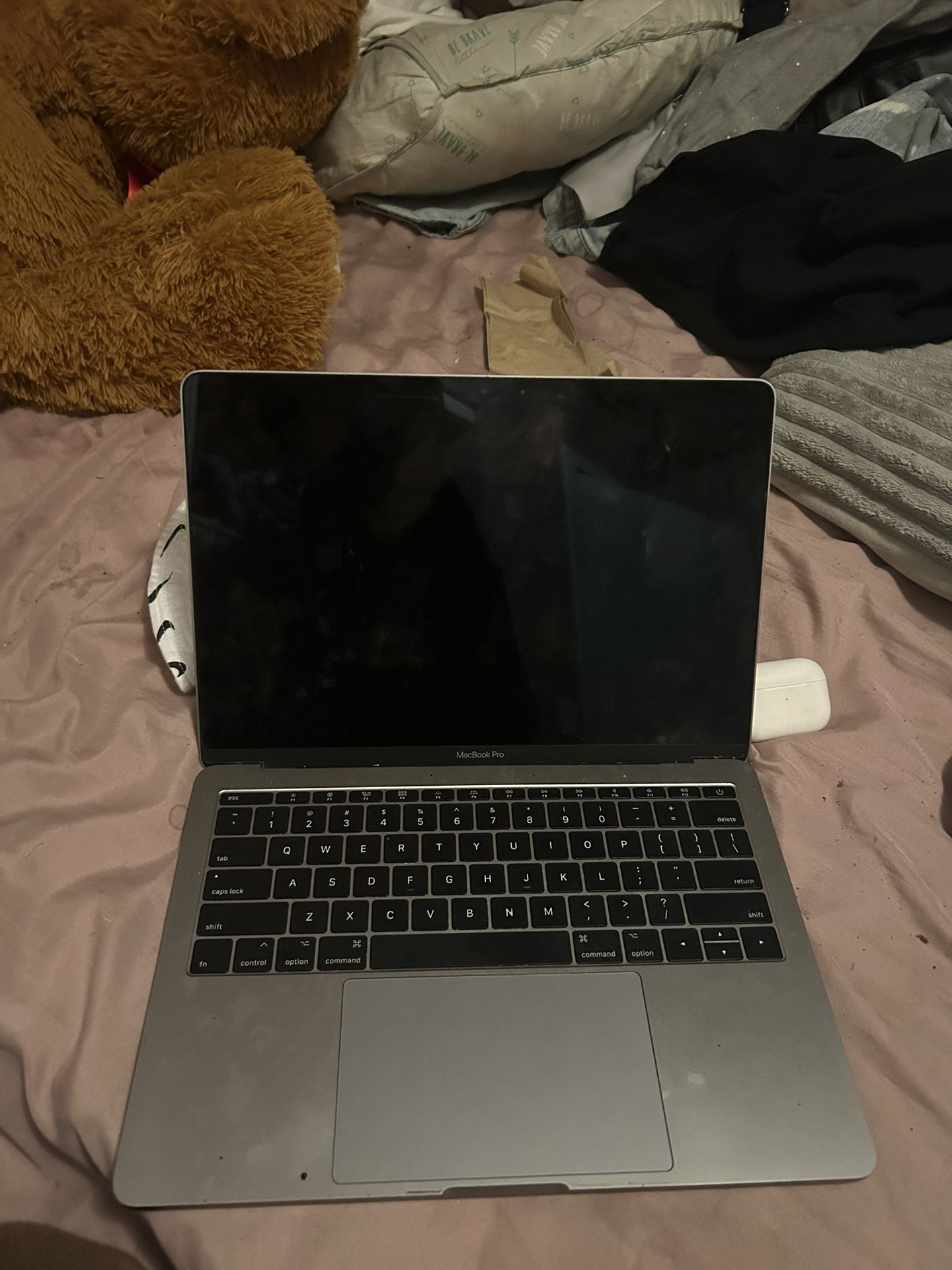 MacBook Pro 2017 Practically New