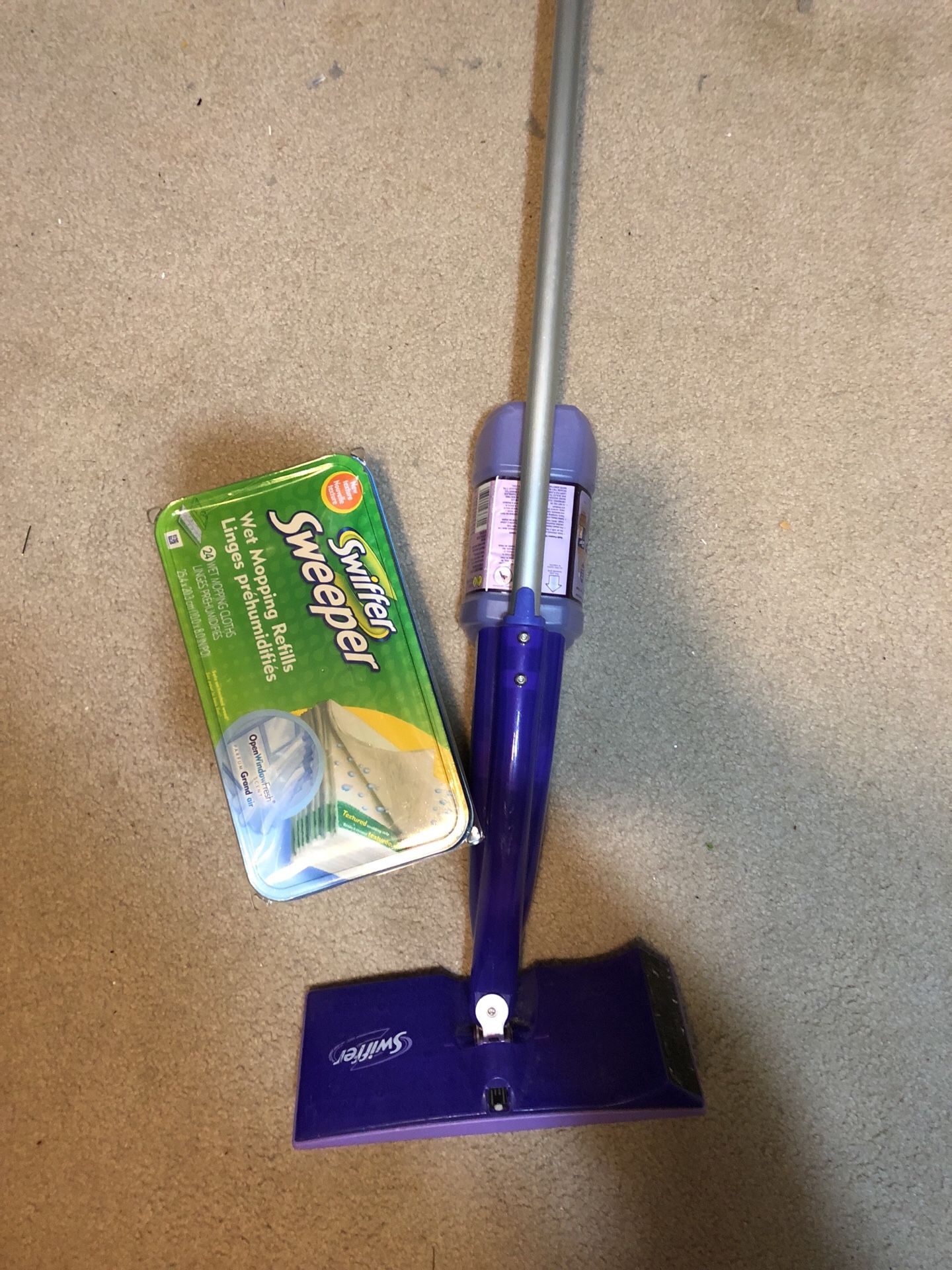 Swiffer w/ pads