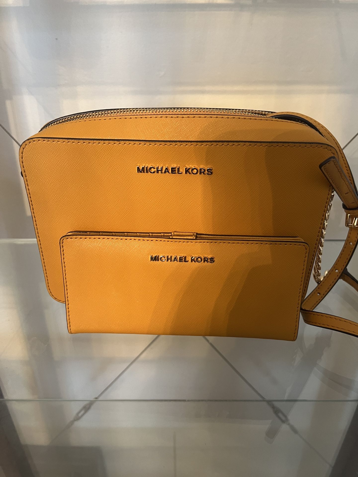 Authentic Michael Kors Purse W Matching Wallet