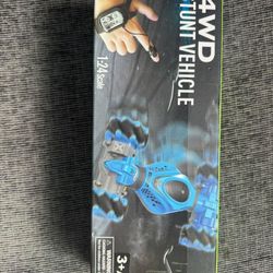 4WD RC Stunt Car – Gesture Control & Remote Control – 360° Drift