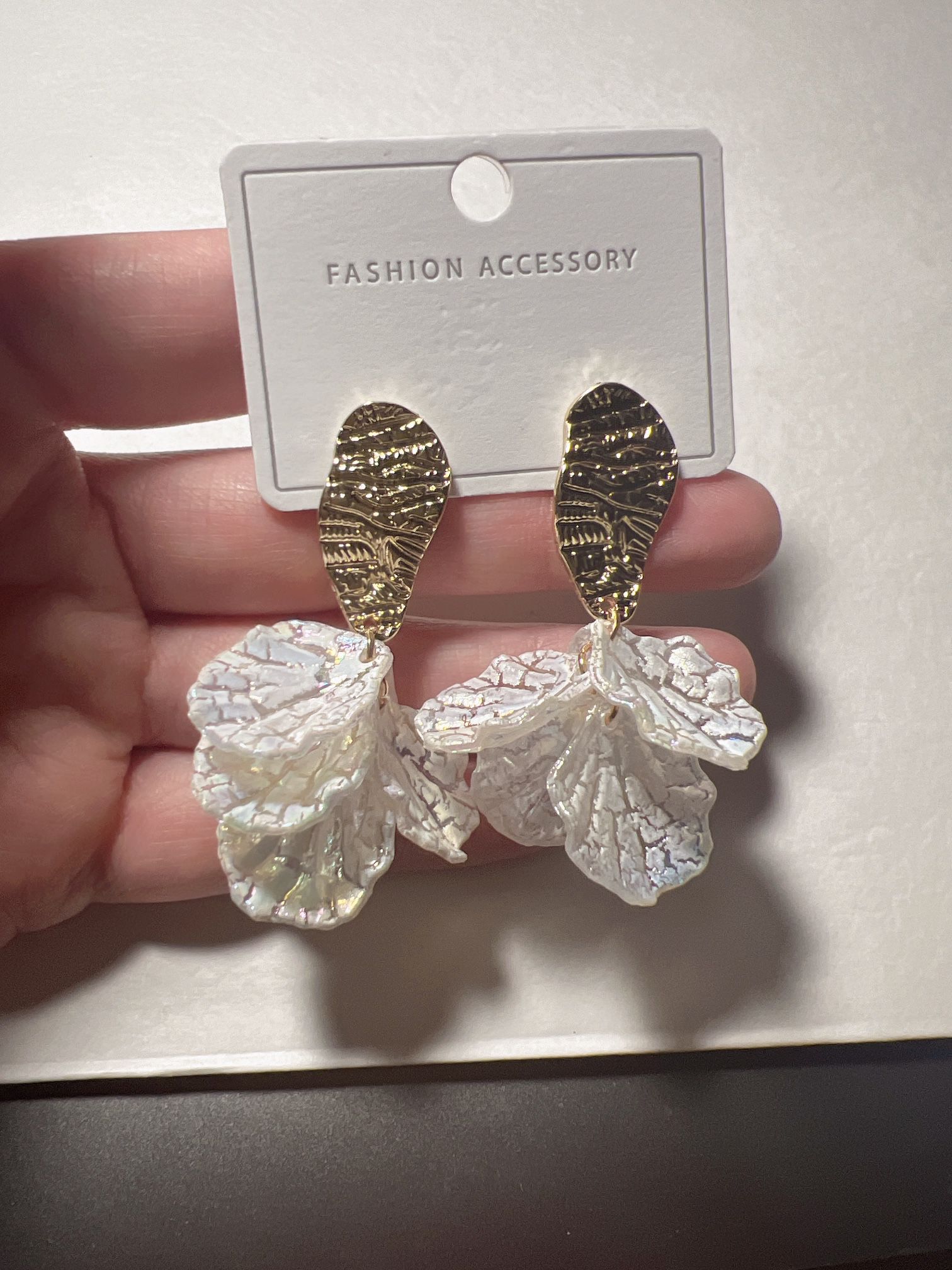 High-grade white petal earrings for women