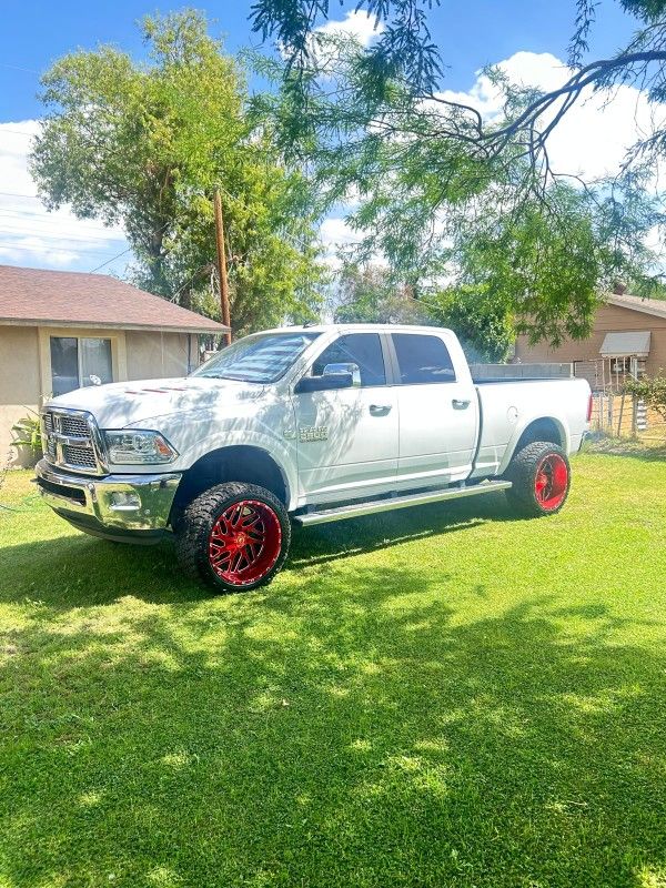 2016 RAM 2500 Crew Cab