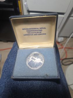 1975 Bicentennial Medal Commemorating The Battle Of Lexington And Concord