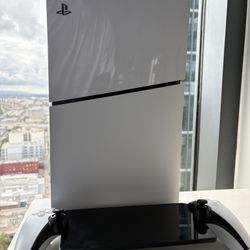 PS5 Digital +Controllers And Head Set (PICK UP TONIGHT)