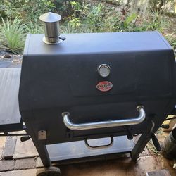 Chargriller Charcoal grill