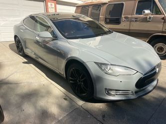 2014 Tesla Model S