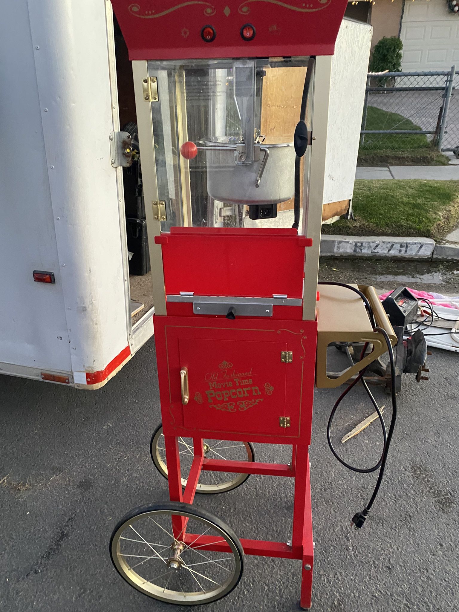 Popcorn Machine