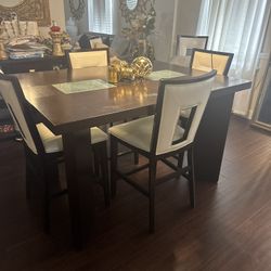 Dining Room Table 6 Chairs