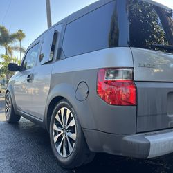 2004 Honda Element