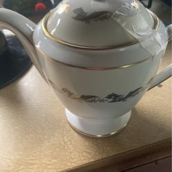 porclein tea kettle