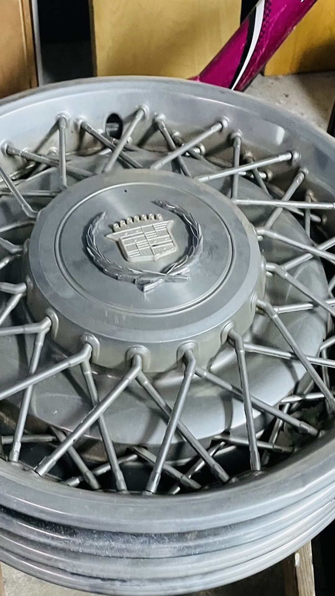 Cadillac hubcaps for Sale in Dickinson, TX OfferUp