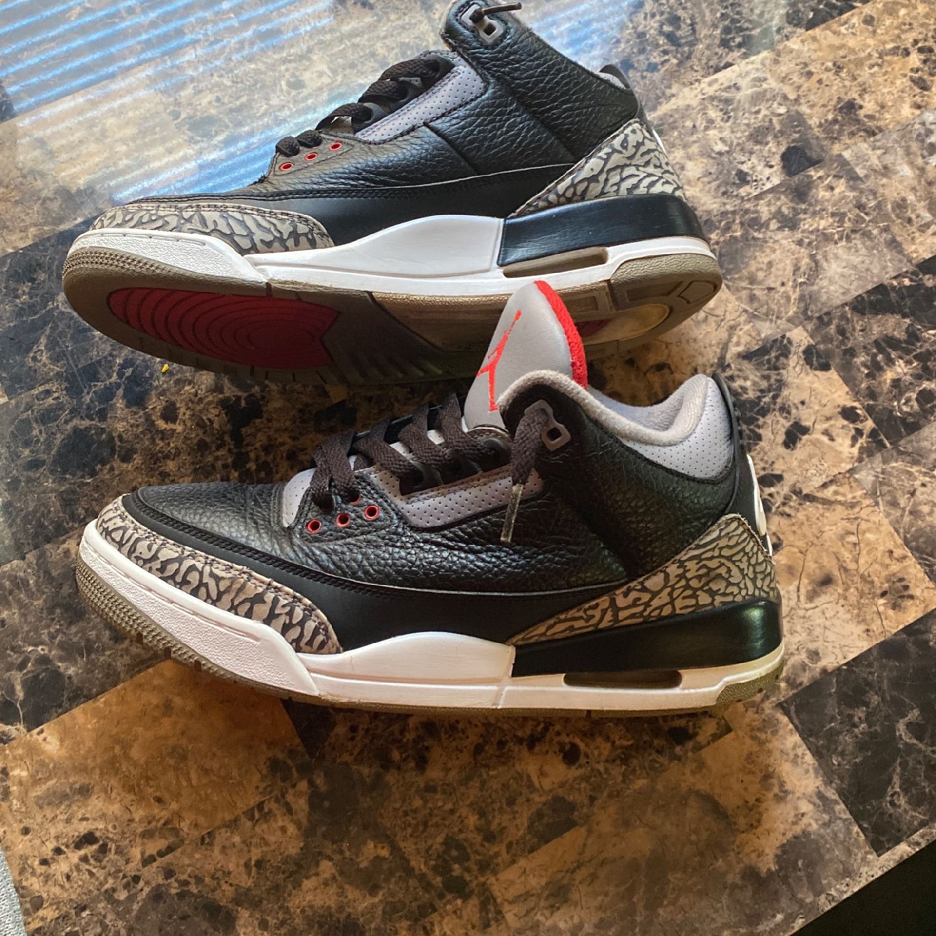 Black Cement Retro 3s Condition 7/10