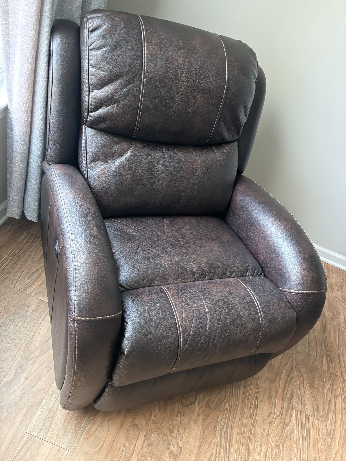 Corsica Power Recliner - Walnut