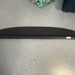 Toyota RAV4 trunk cargo cover