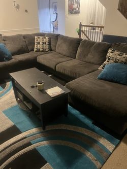 Large/Plush sectional - Grey