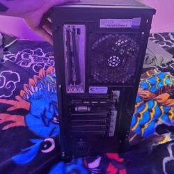 Gaming Computer (Specs on last photo)