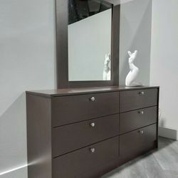 New FACTORY  BUILT. 6 Drawer Dresser $190. With Mirror$250 .