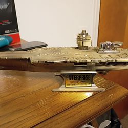 USS Enterprise Table Lighter Has Spark No Flame