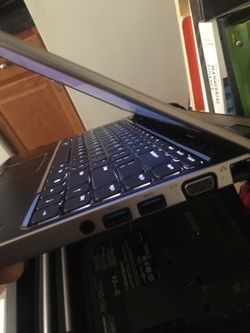 14 inches Dell VOSTRO 500 GB hardrive 8 GB memory ram i3 Processor