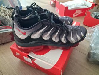 Nike Vapor Max Plus 9.5 used