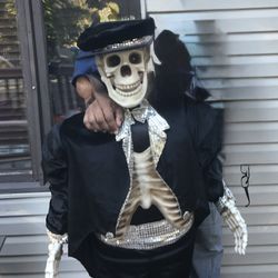 Halloween Skeleton 