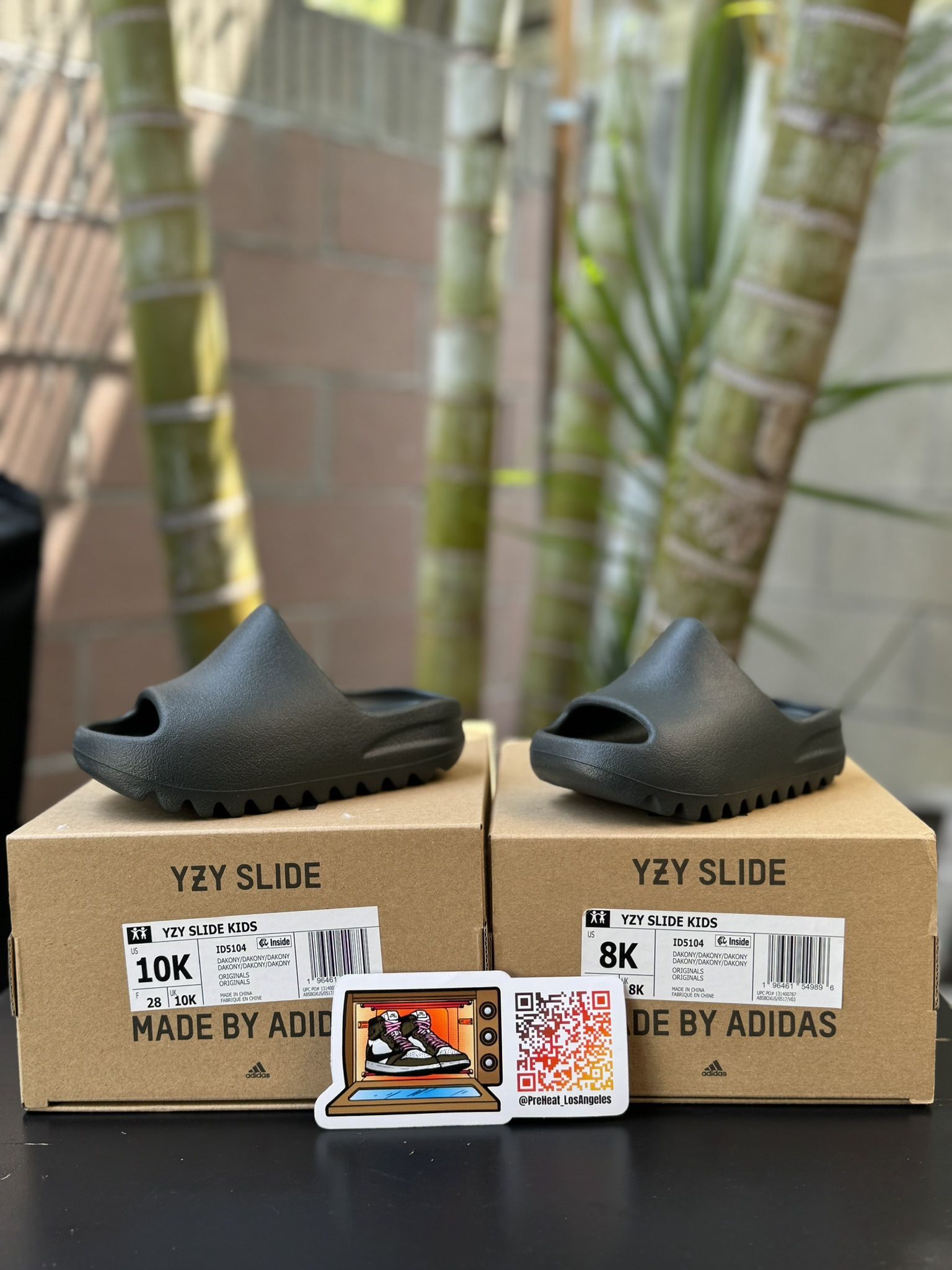 adidas gazelle silver green womens Yeezy Slides Kids 'Dark Onyx' main image 1