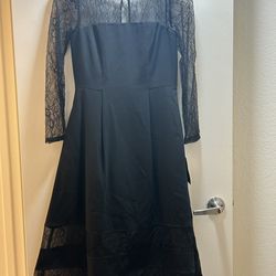 NWT  Wmns Black dress size 6