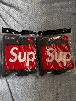Supreme socks