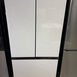 Samsung Bespoke 3 Door Refrigerator With Beverage Center / White Glass