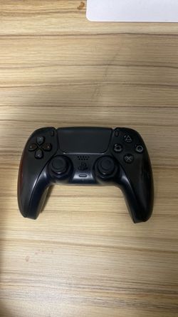 all black ps5 controller