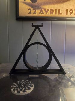 Harry Potter deathly hallows wand stand