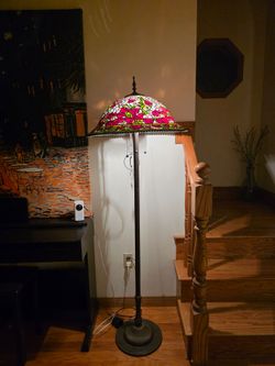 Tiffany style Rosebush 62 Inch Floor Lamp