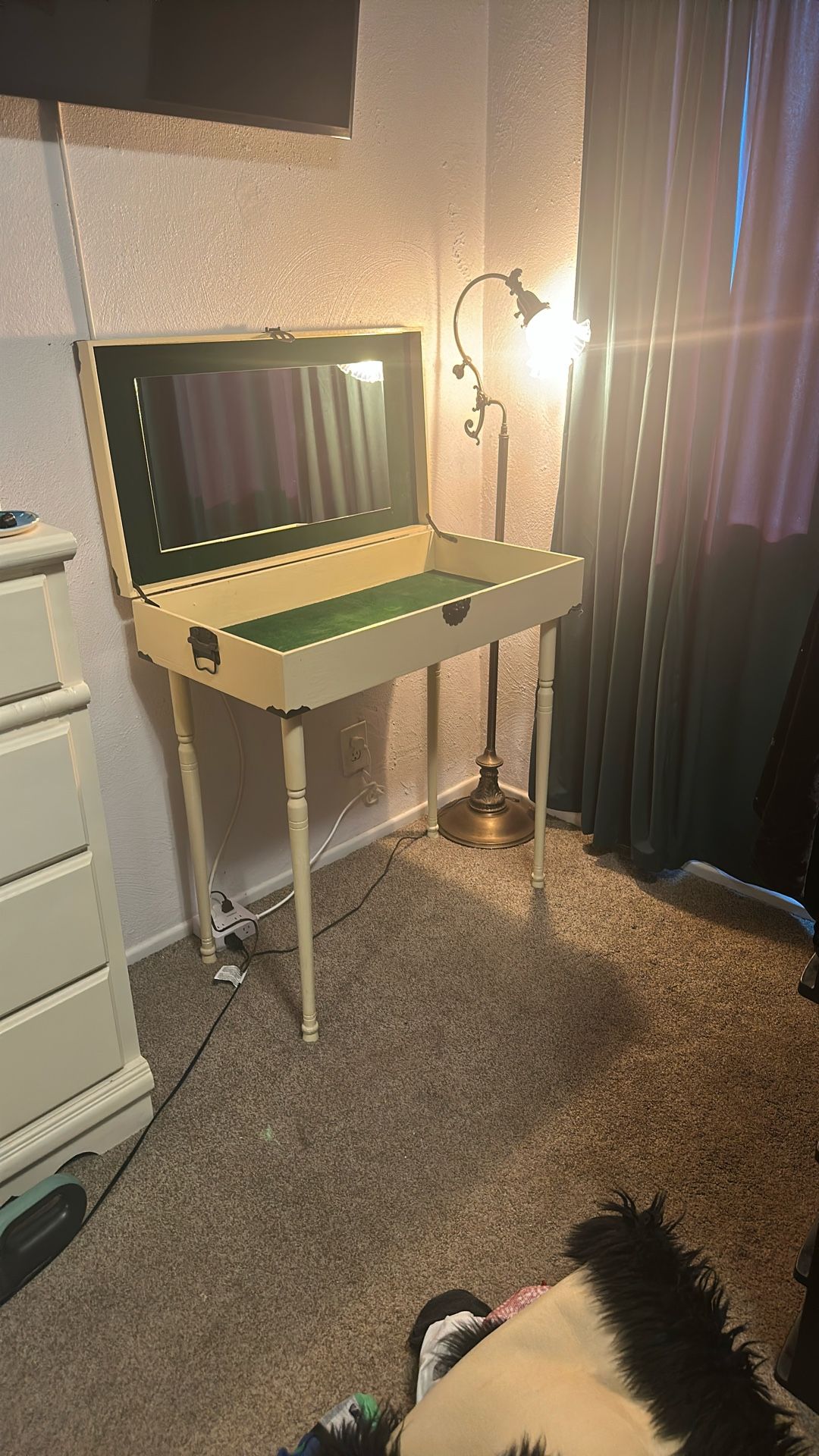 Vanity/desk