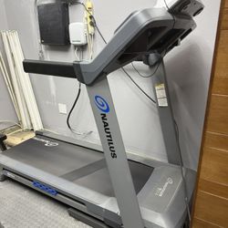 Treadmill $300
