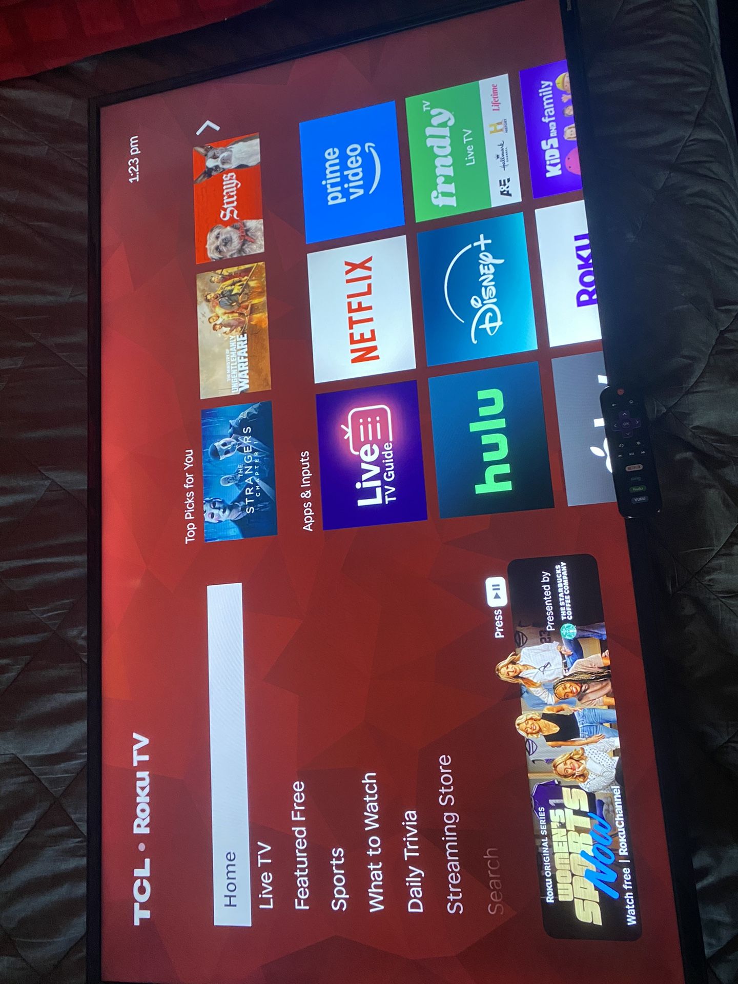 TCL ROKU TV 49” INCH