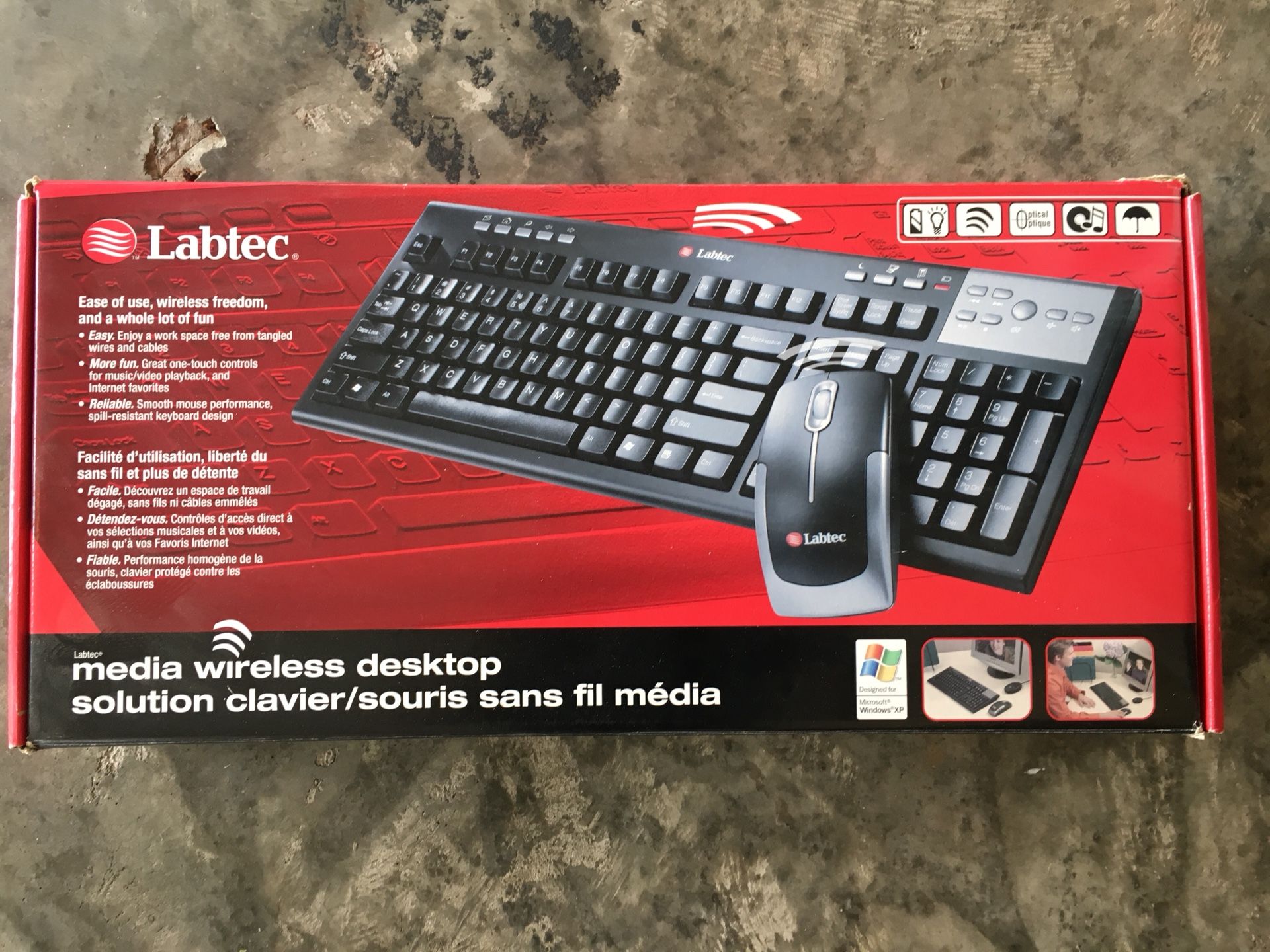 Labtec, wireless keyboard and mouse for DESKTOP