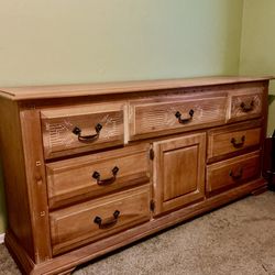 Southern Bed Frame & Dresser Set