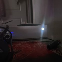 Xbox Series S. W 3 Controllers A40’s Headset 27inch 120hrtz Monitor 